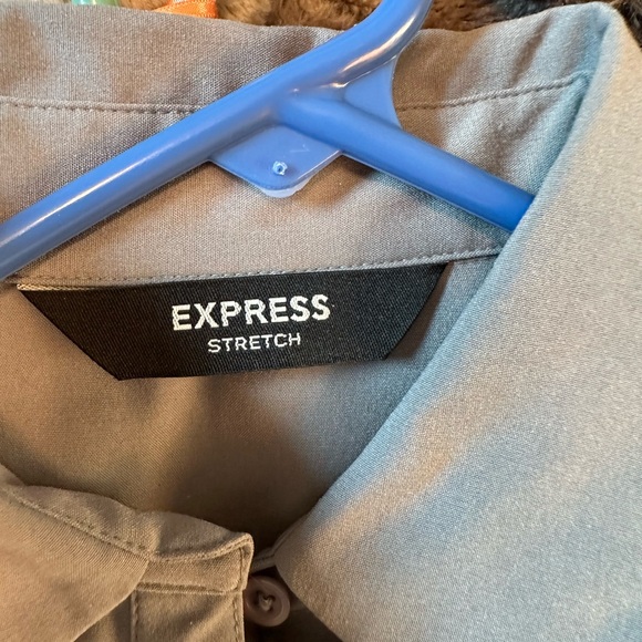 Express Button Up - Picture 2 of 4